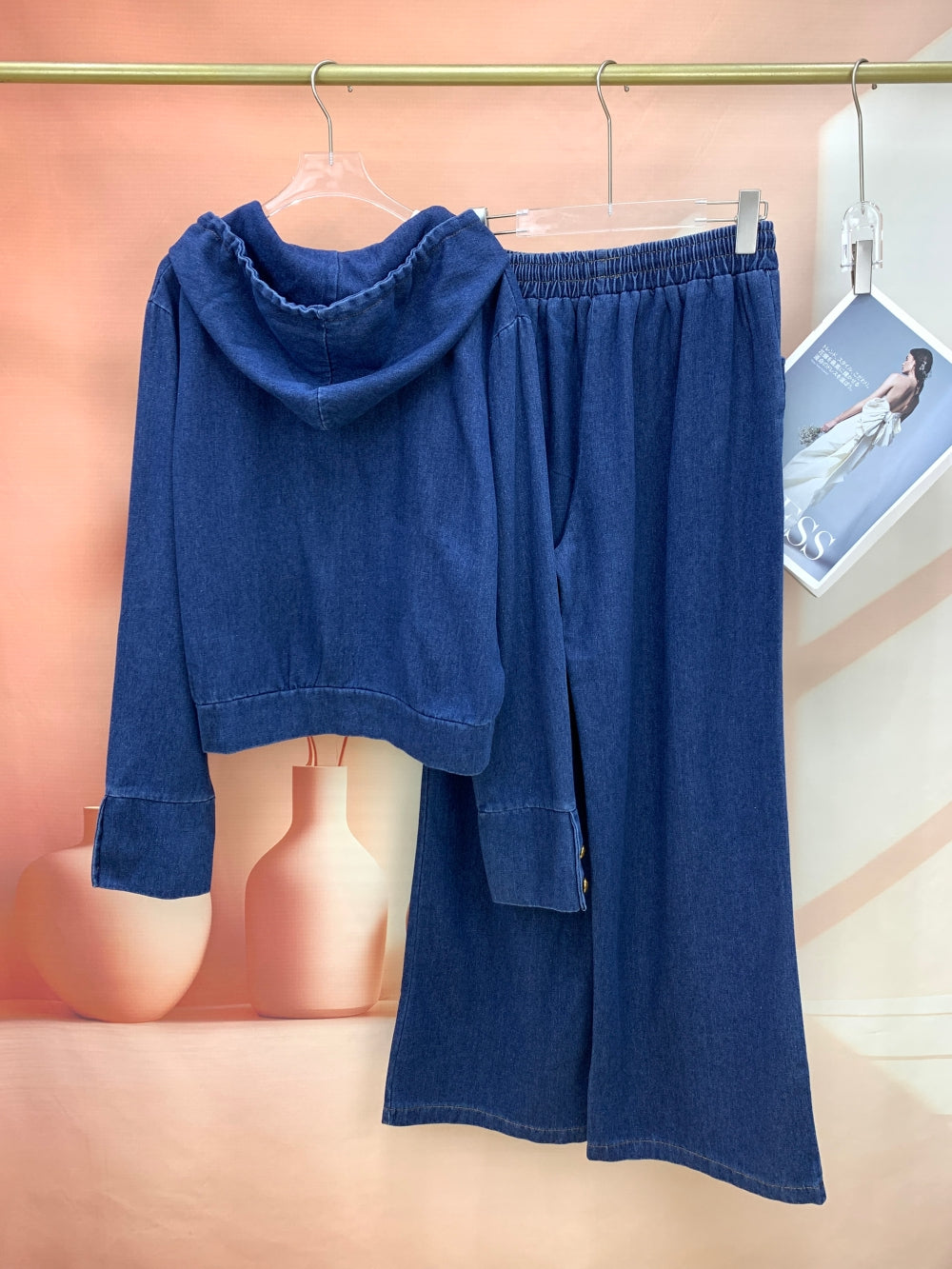 24889_BLUE