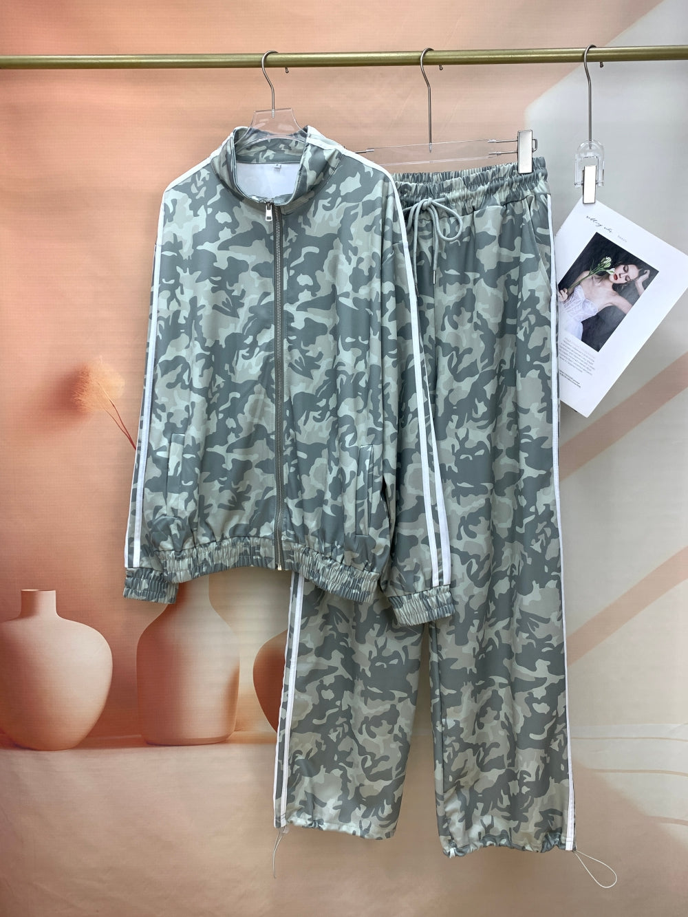 25215_GREEN