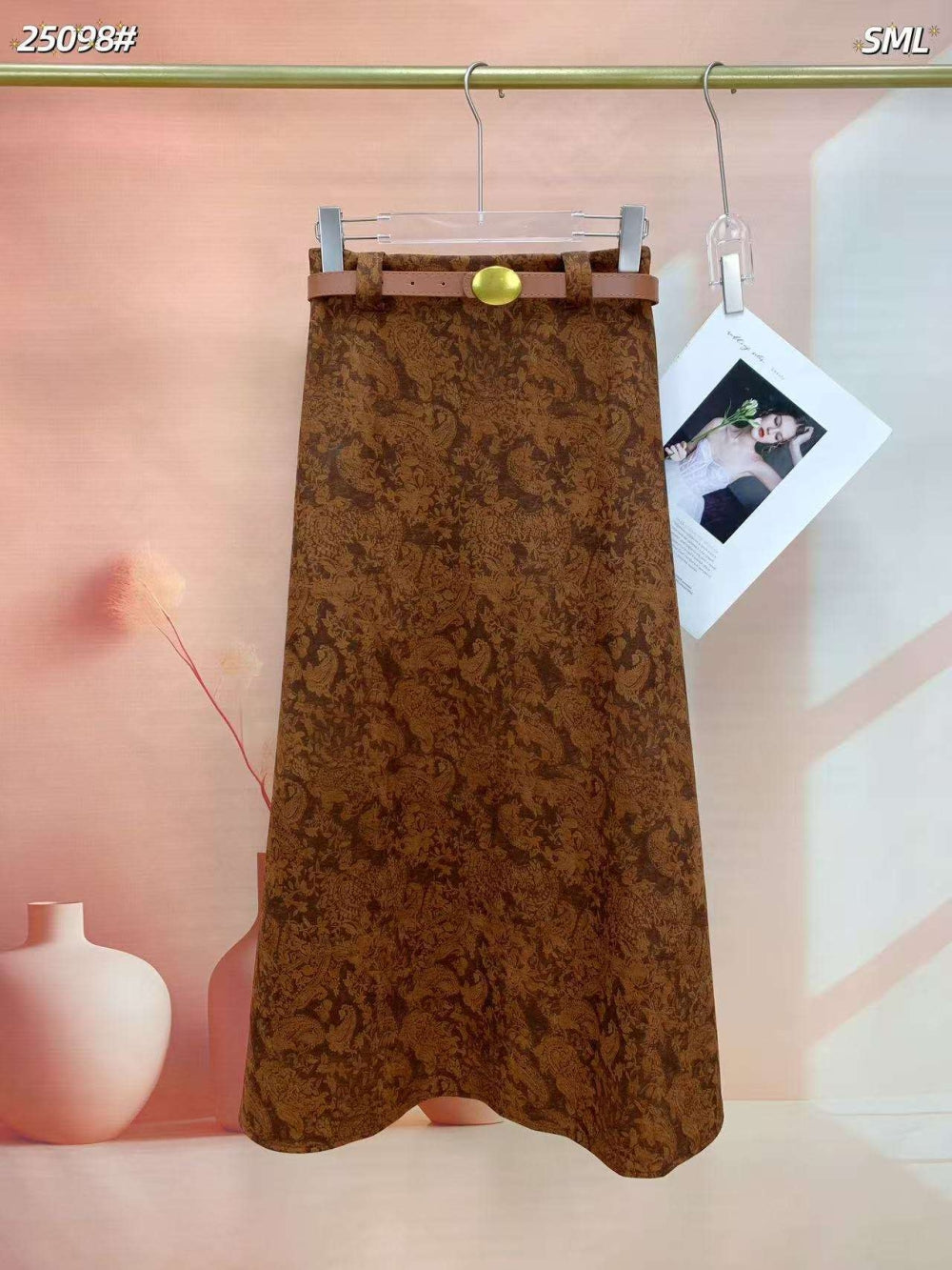 25098_BROWN