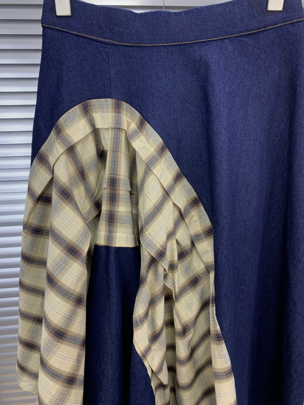 23440_BEIGE