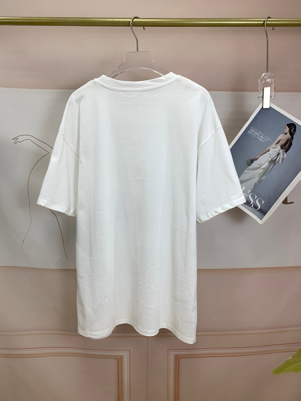 22842_WHITE