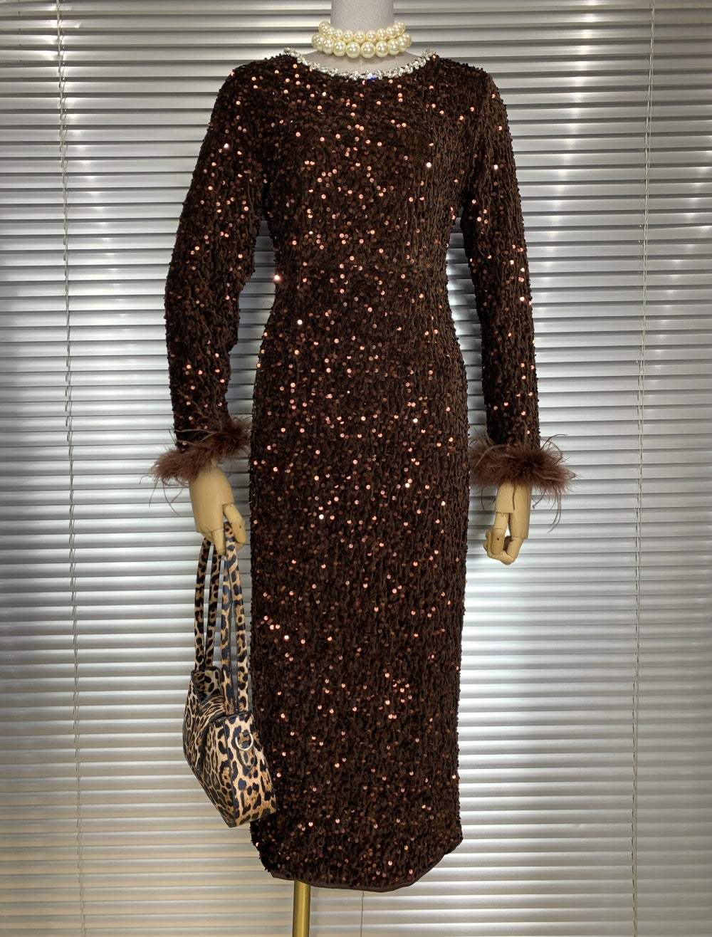 22662_BROWN