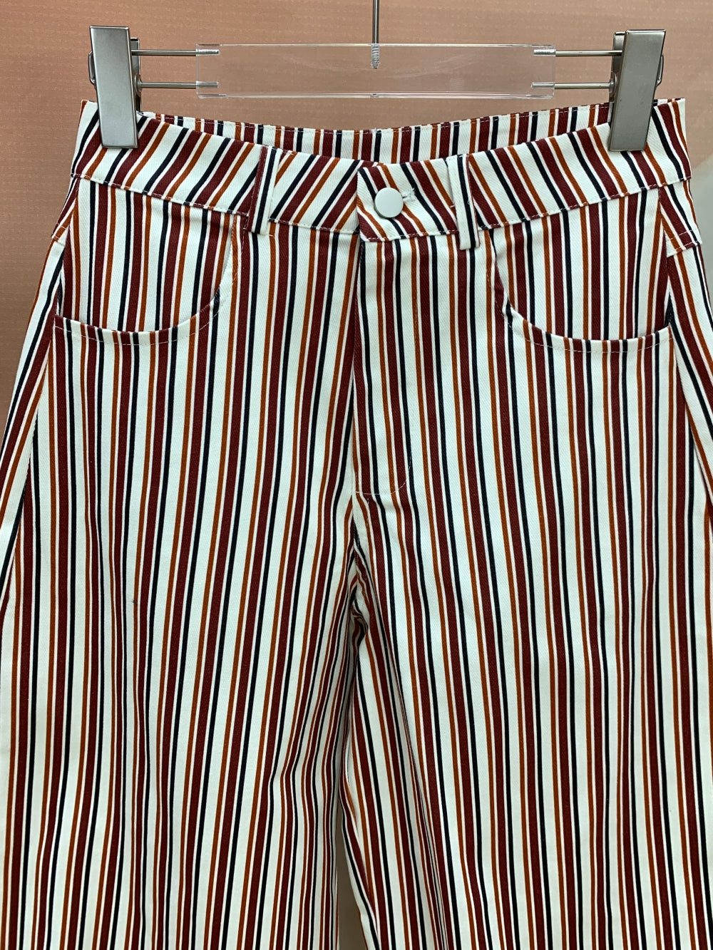 24873_BROWN