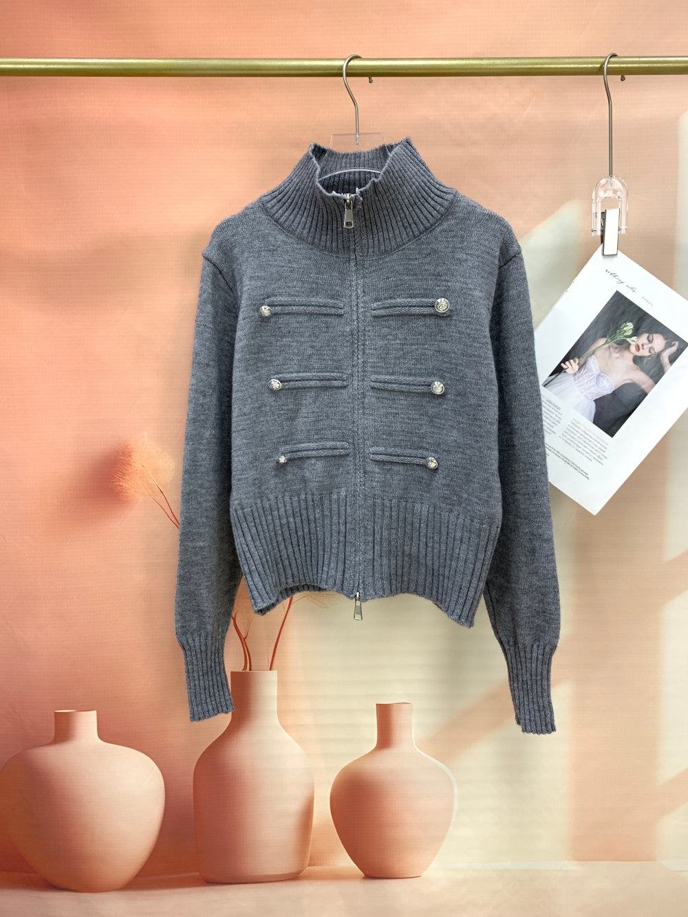 25027_GREY