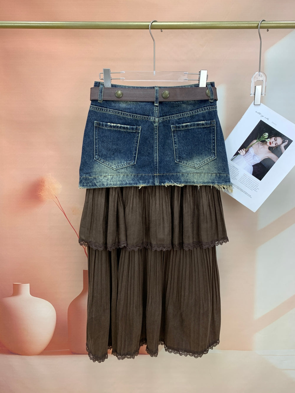 25209_BROWN