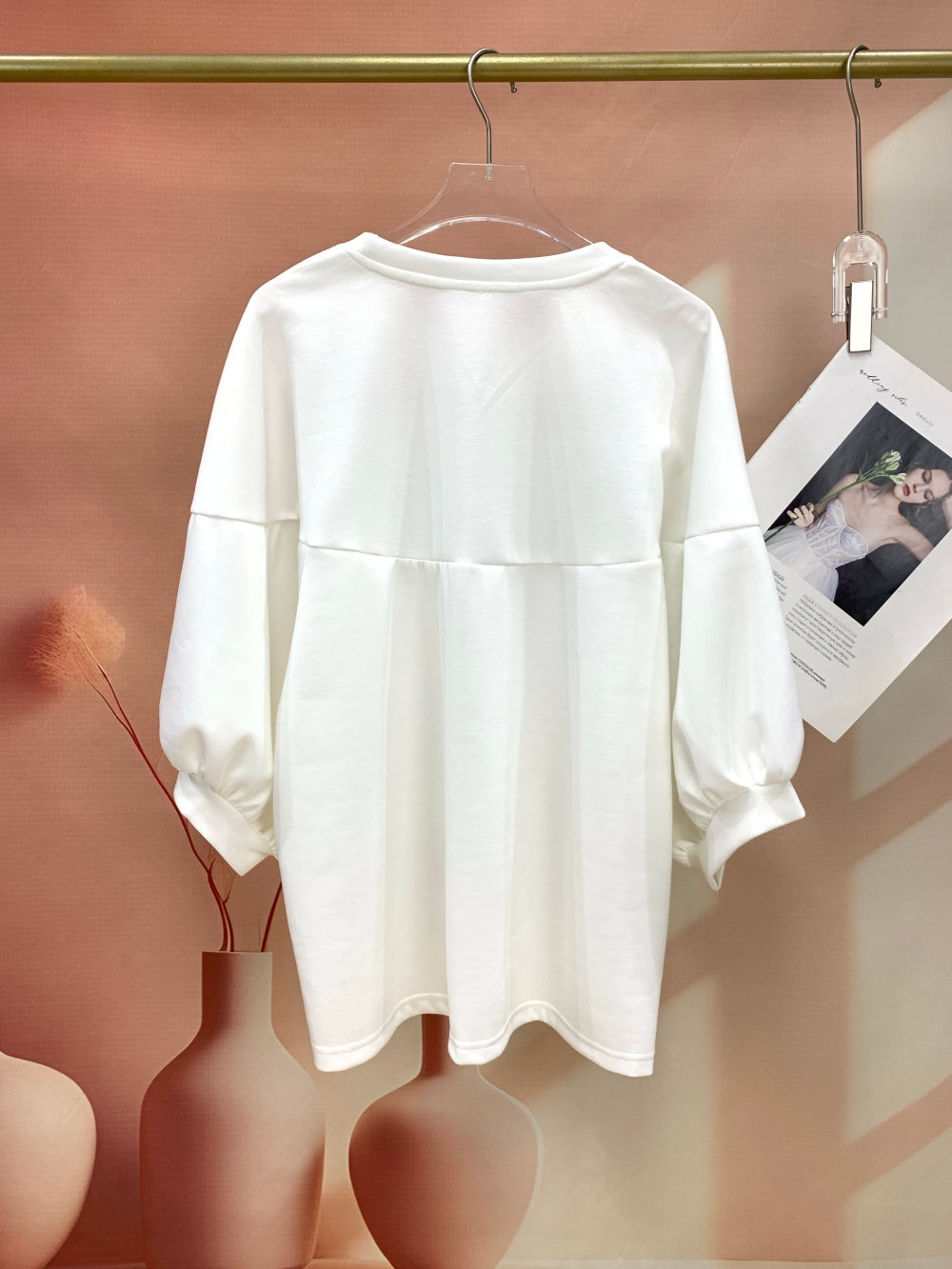 24673_WHITE
