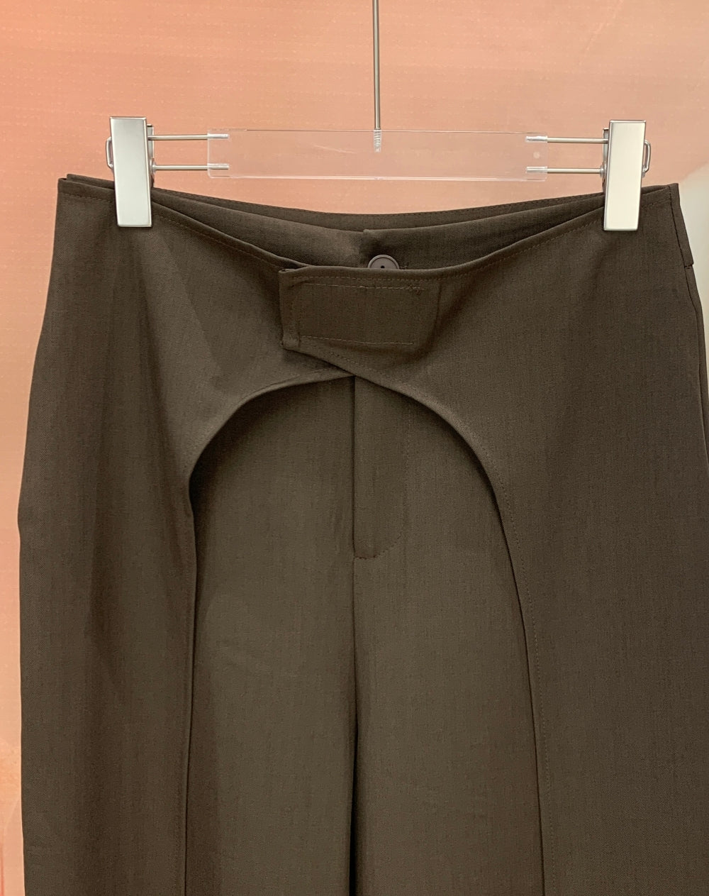 24559_BROWN