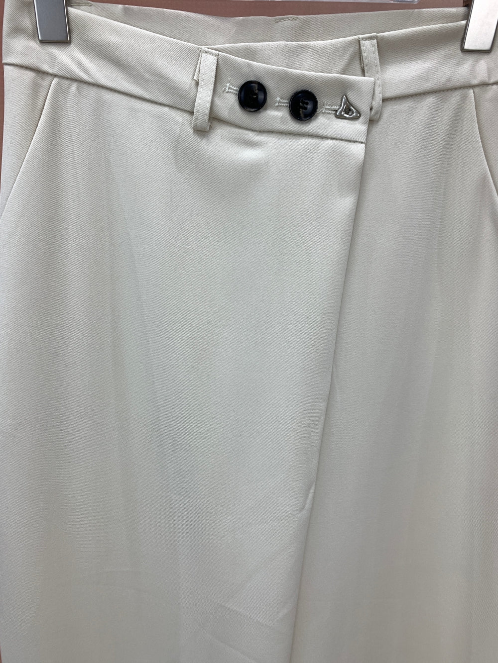 24456_BEIGE
