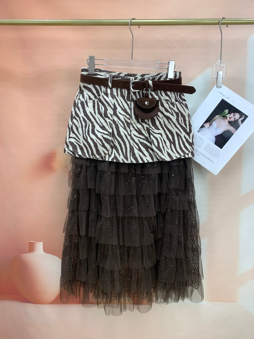 25239_BROWN