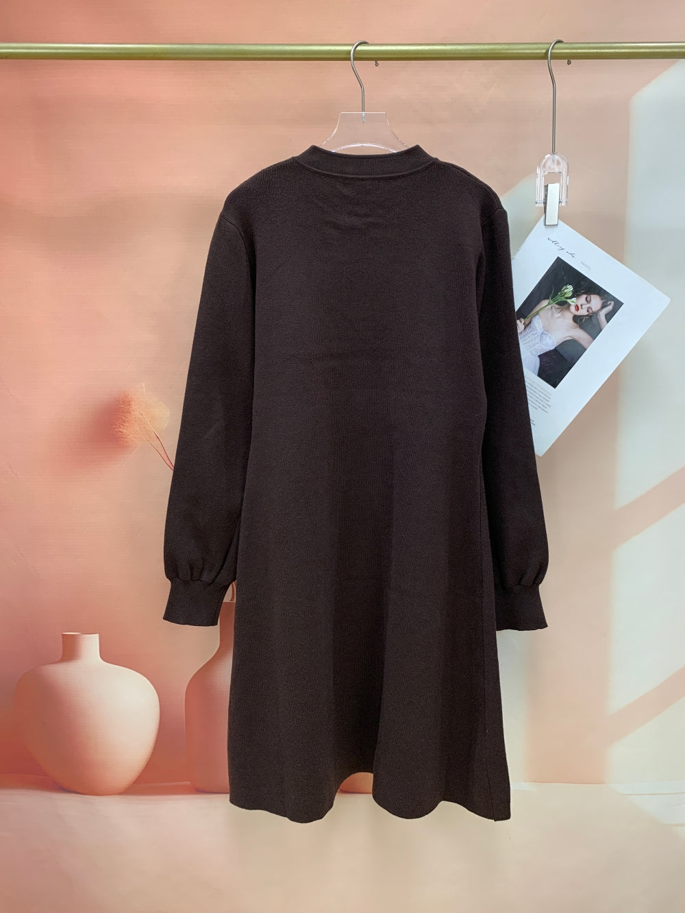 24837_BROWN