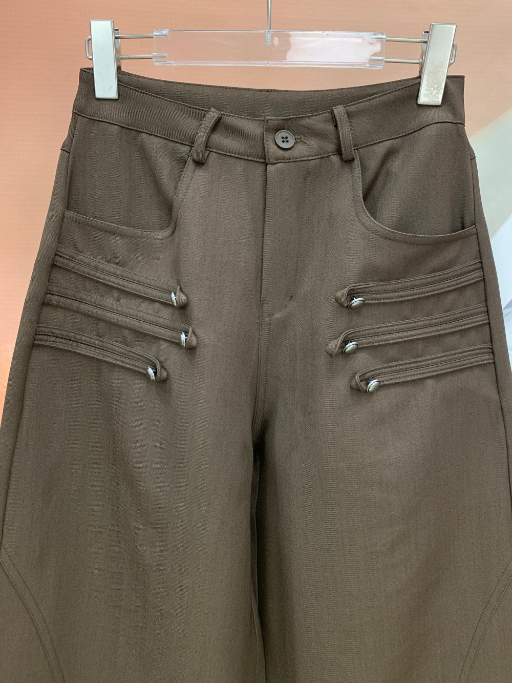 24918_BROWN