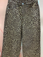 25082_BROWN
