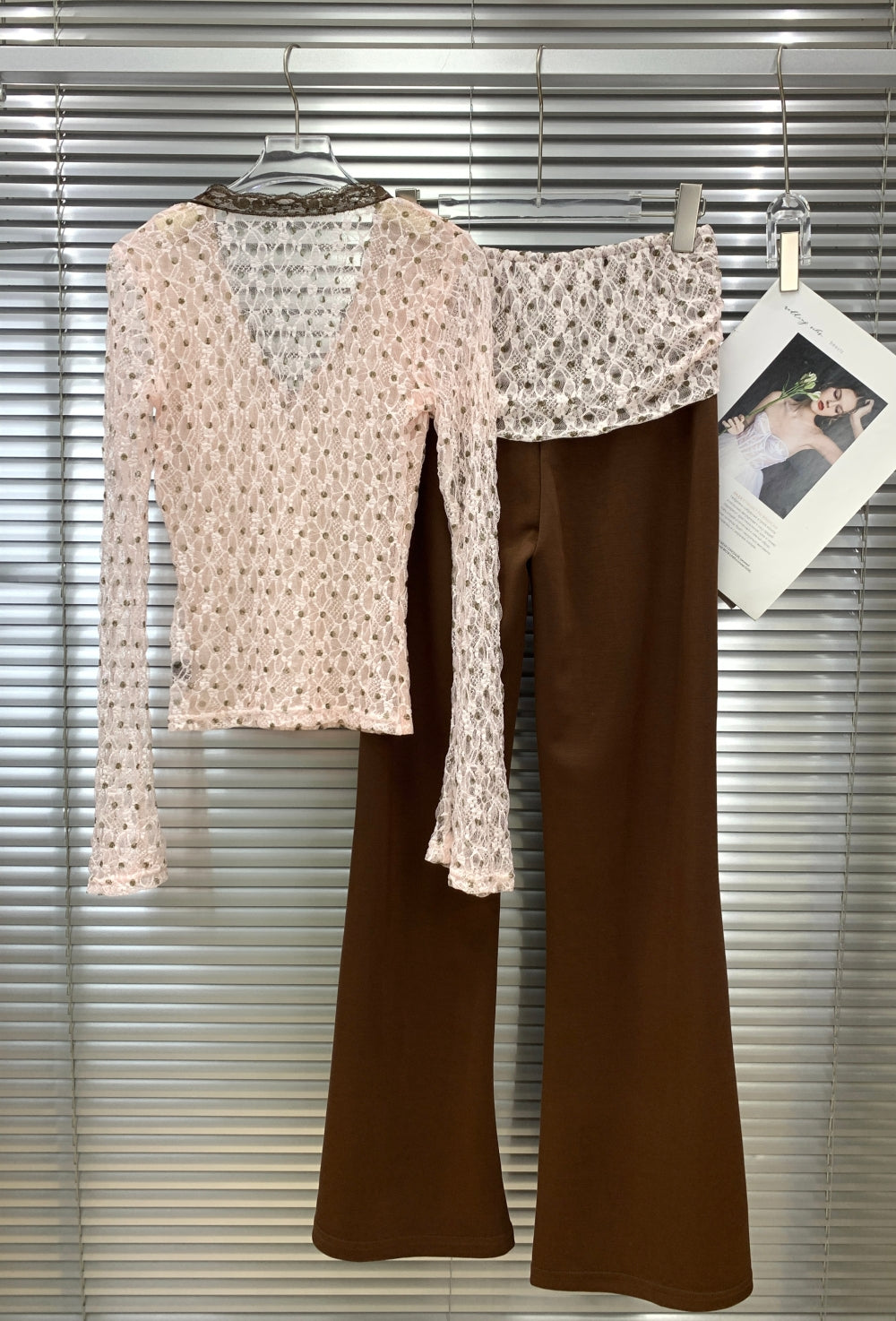 23589_PINK