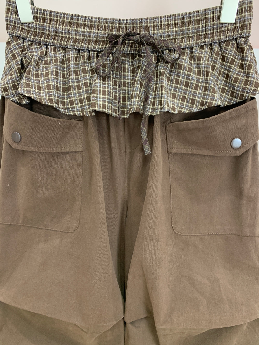 21973_BROWN