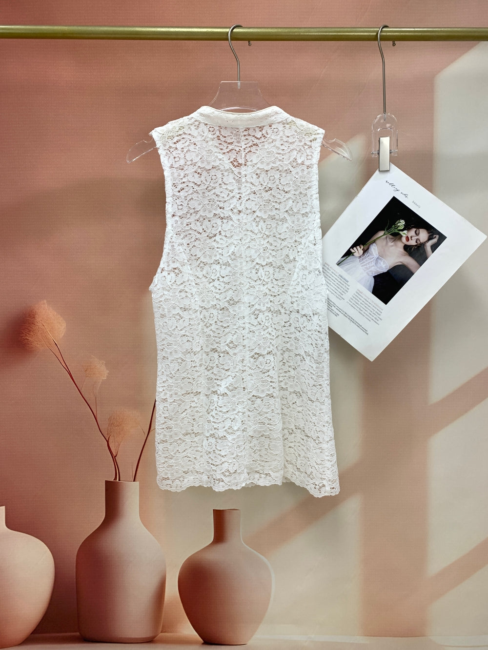 24302_WHITE