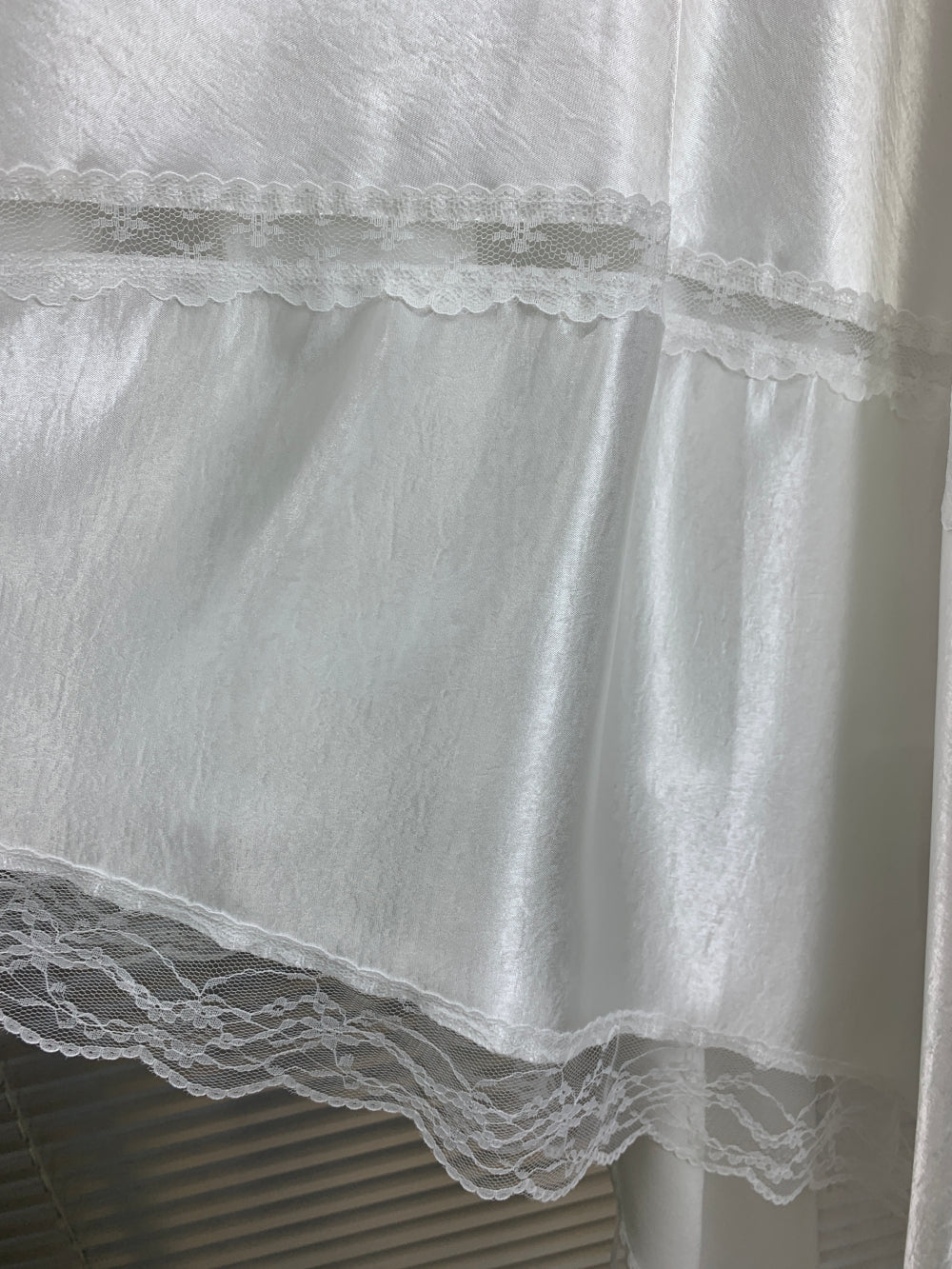 23294_WHITE