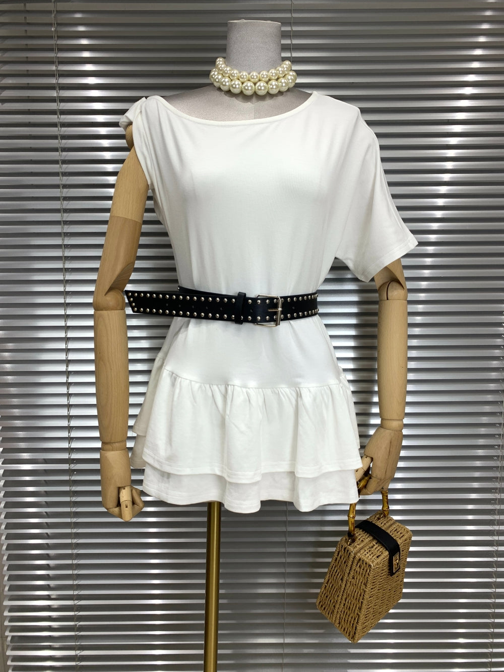 20608_WHITE