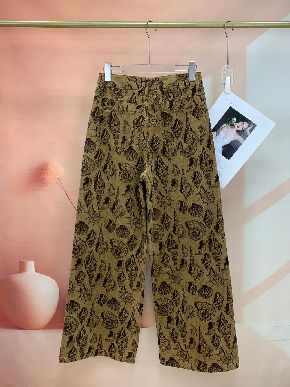 25039_BROWN