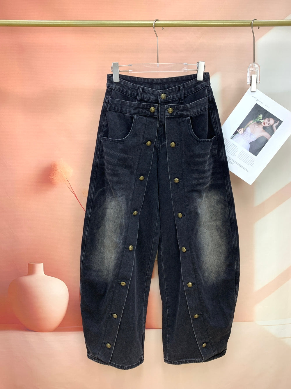 24979_BLACK