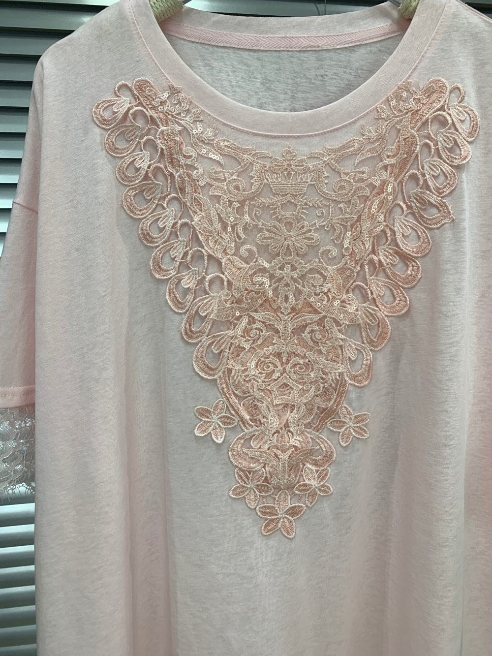 24195_PINK