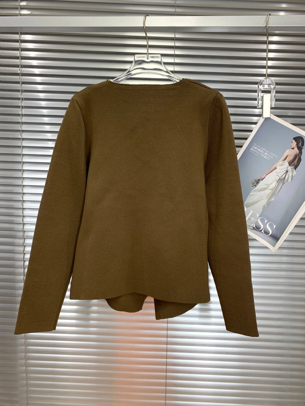 21268_BROWN