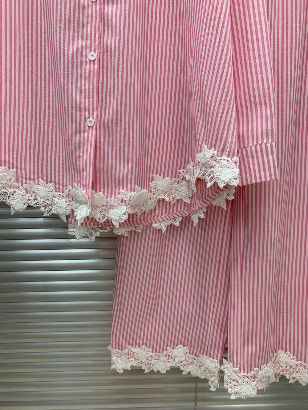 23899_PINK