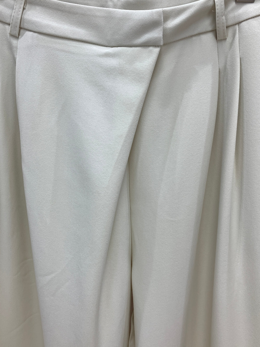 24558_BEIGE