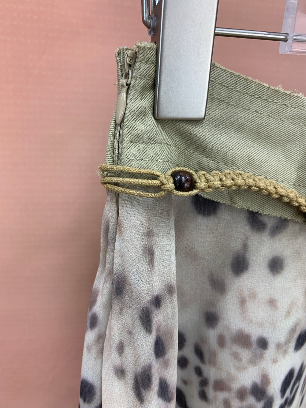 24650_BEIGE