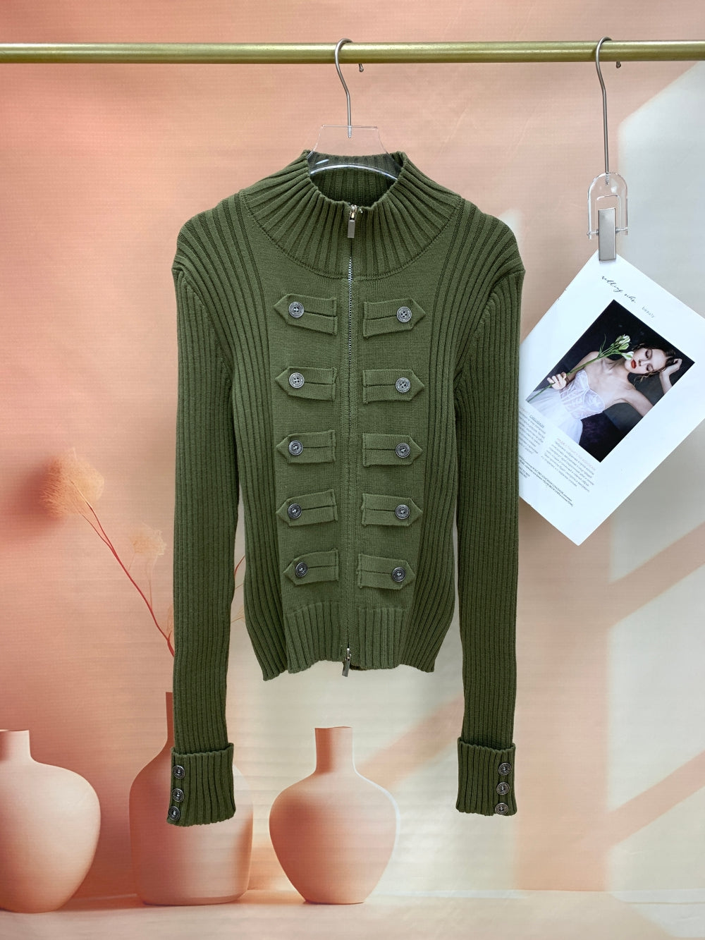 24995_GREEN