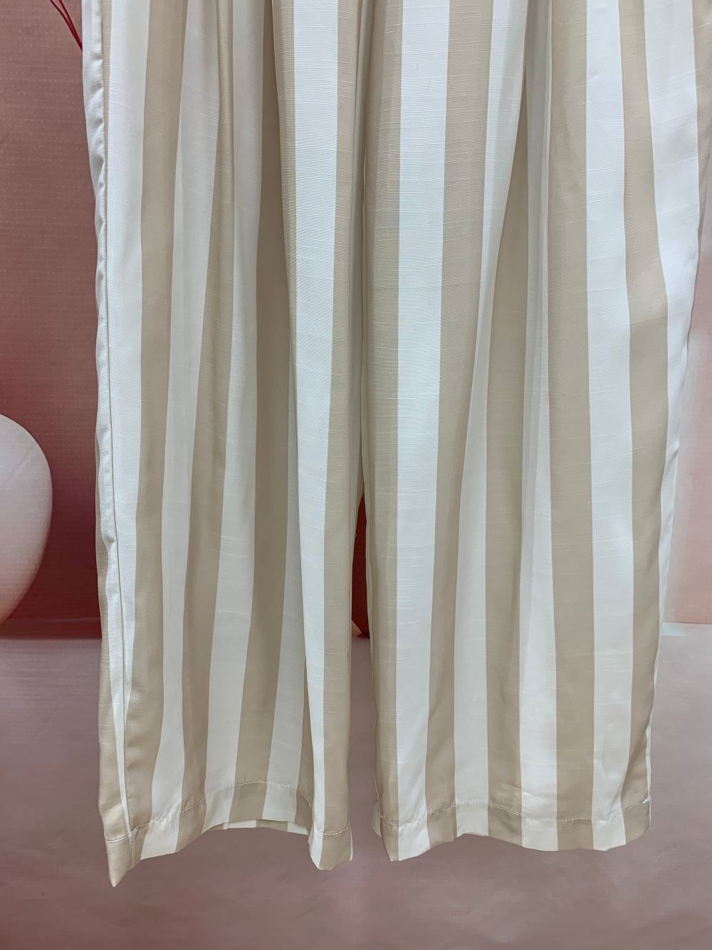 24738_BEIGE