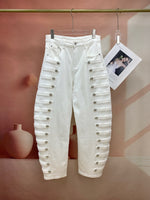 24567_WHITE