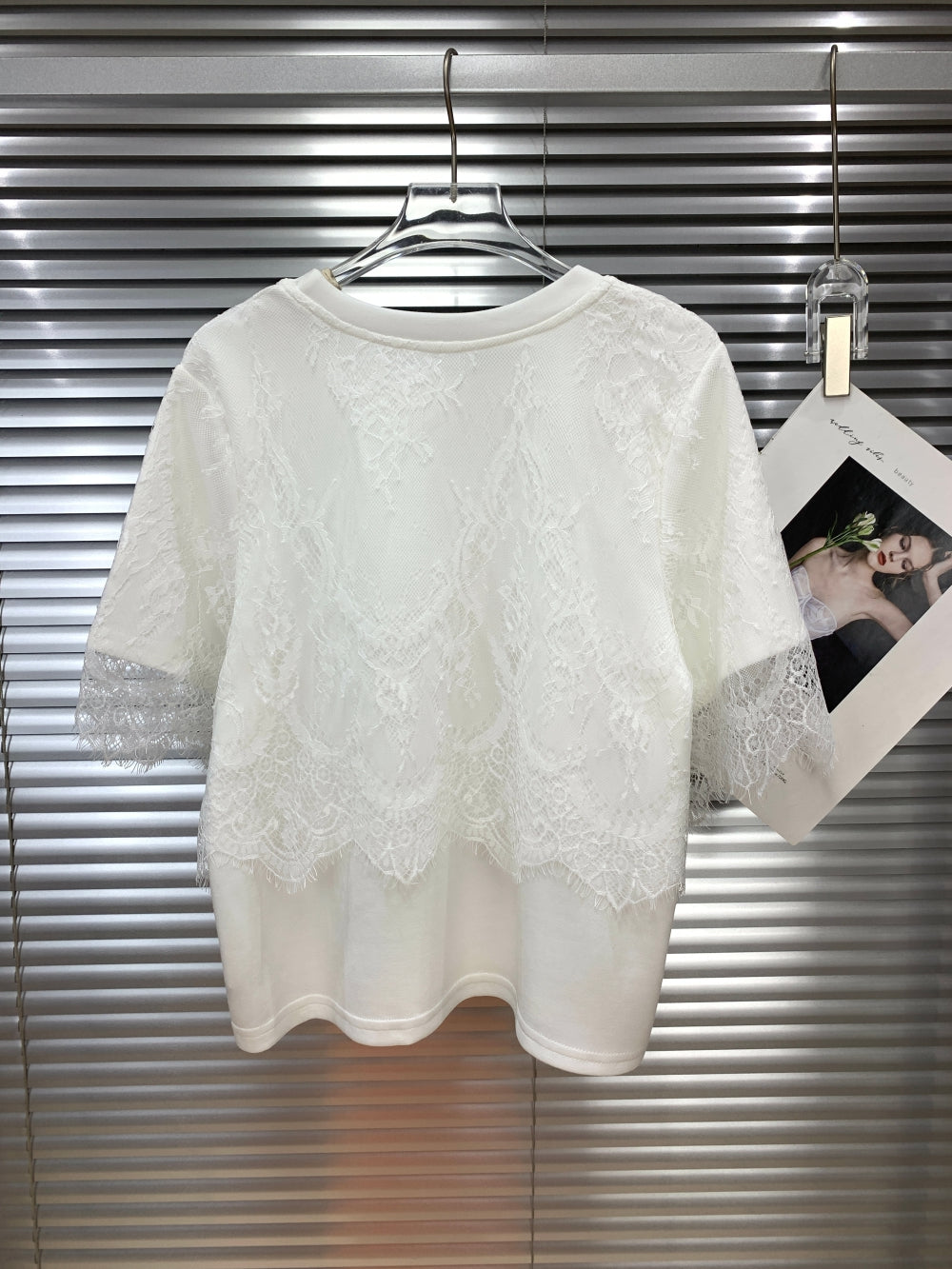 23949_WHITE