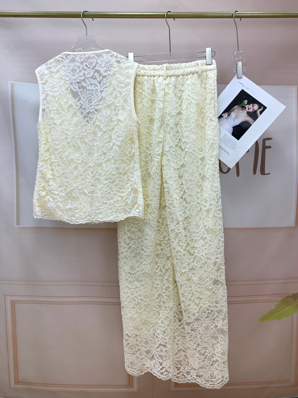 23573_BEIGE