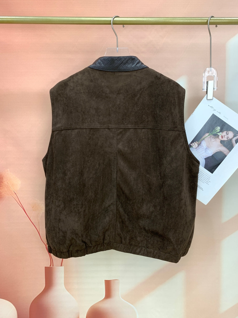 24963_BROWN