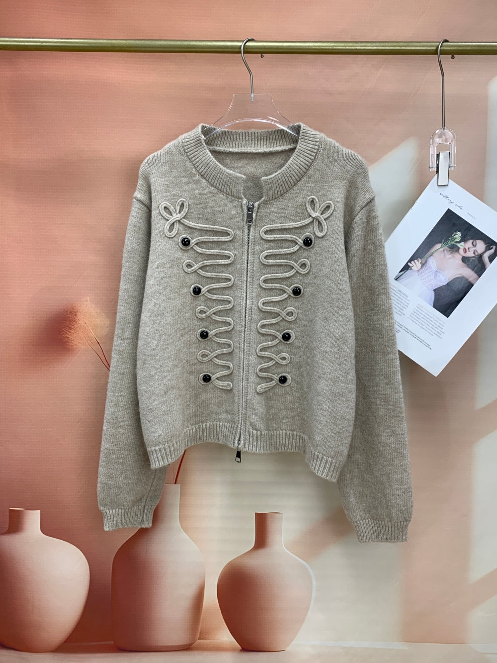 24866_BEIGE