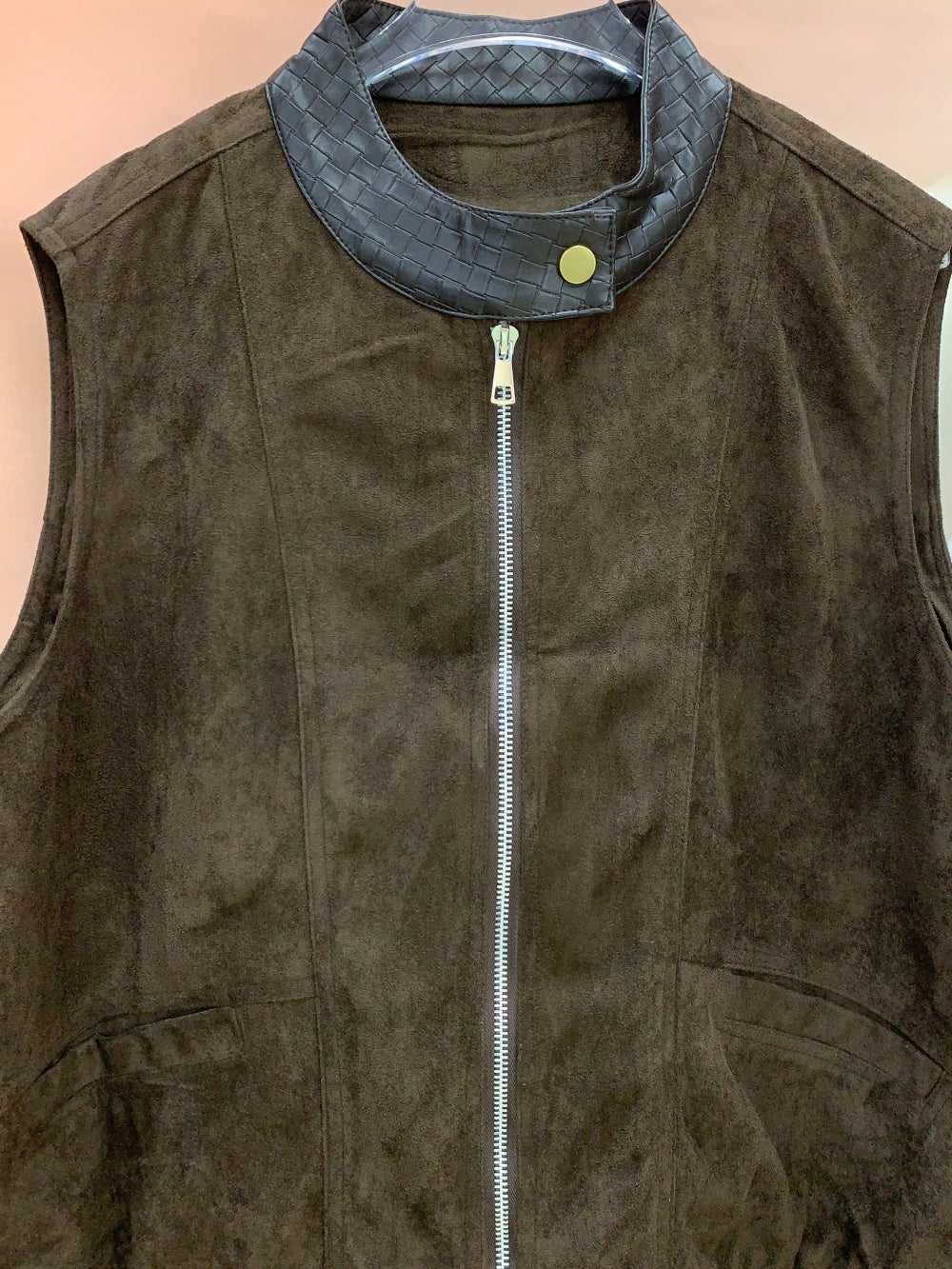 24963_BROWN