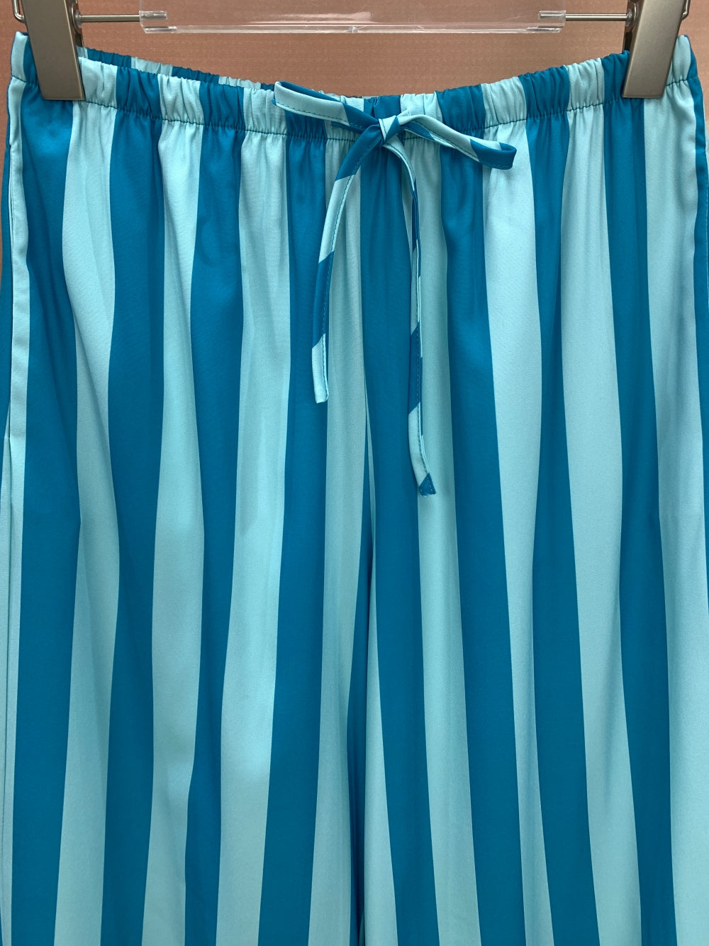 24602_BLUE