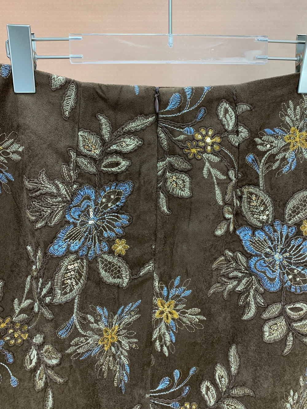 25074_BROWN