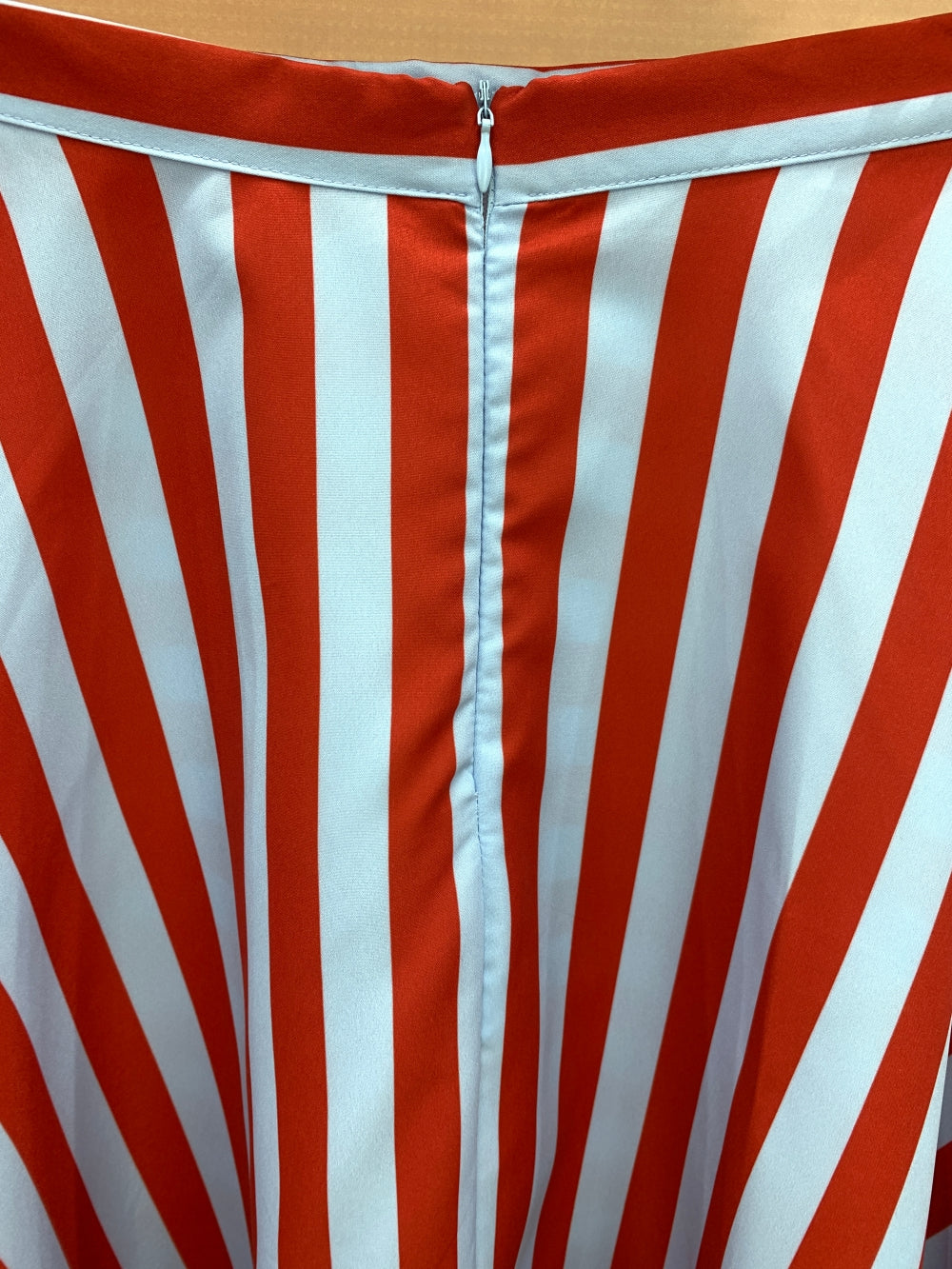24779_RED