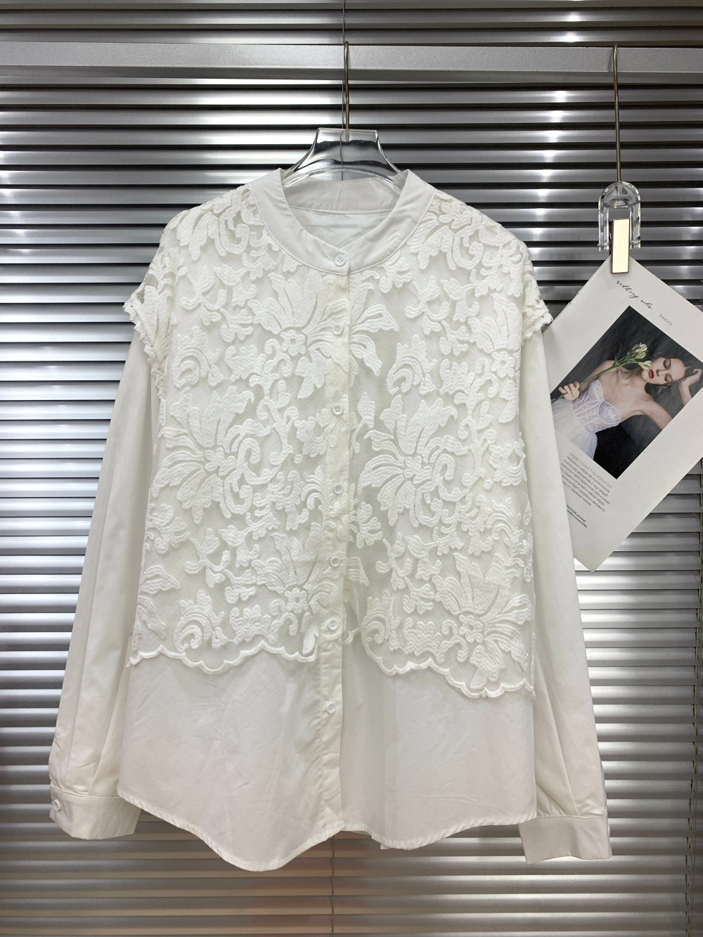 24094_WHITE