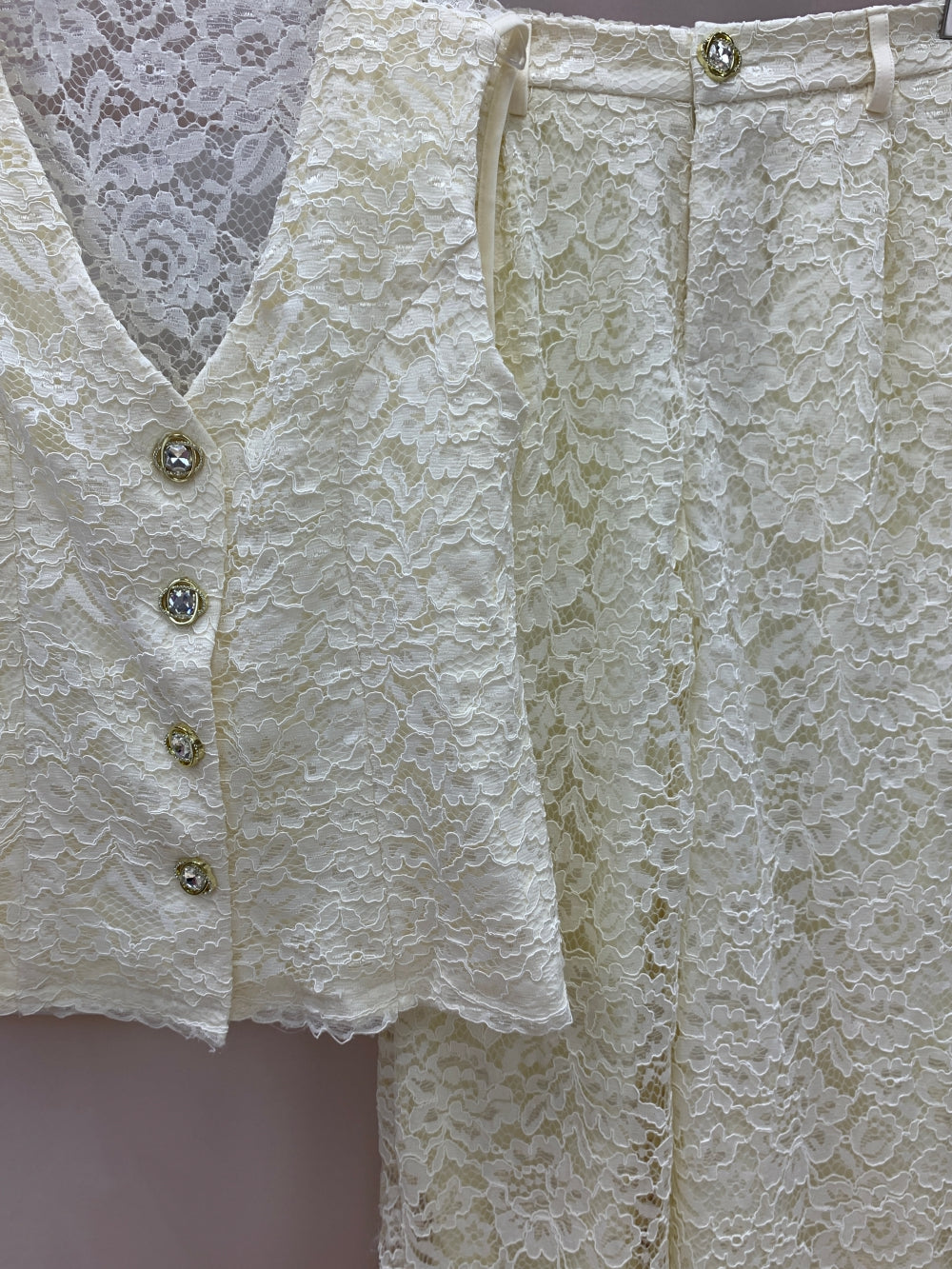 23573_BEIGE