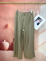 24557_BROWN