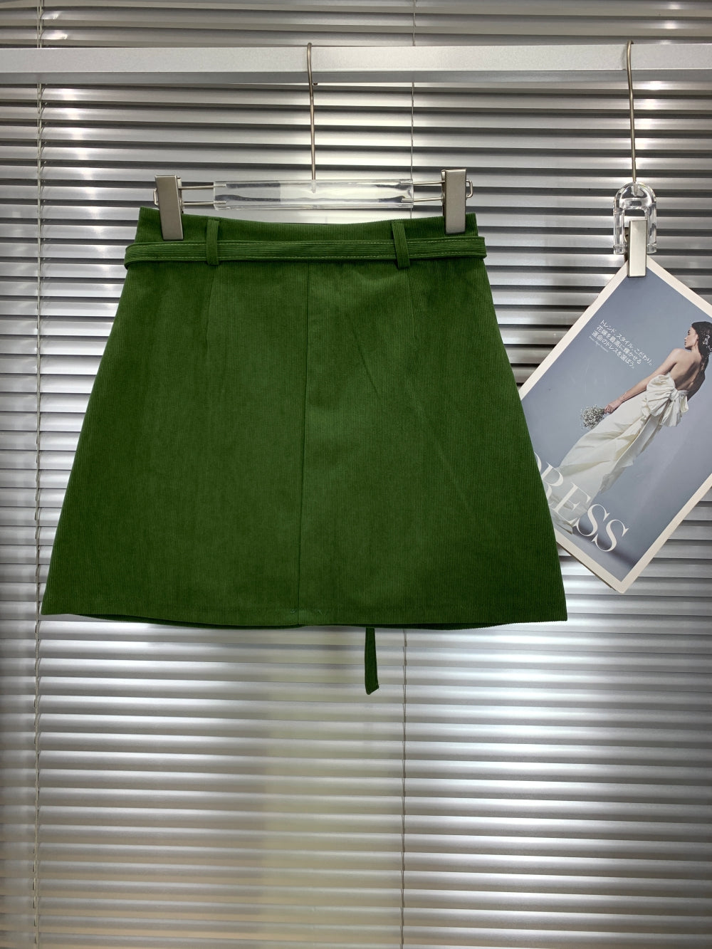 21688_GREEN